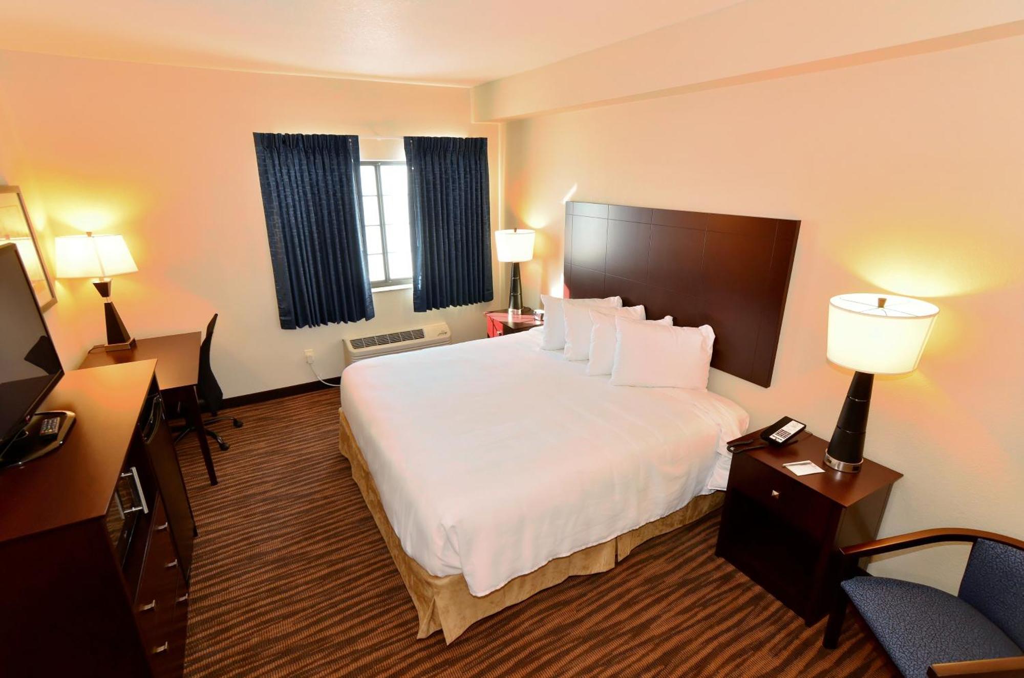 Hotel Cobblestone & - Holstein