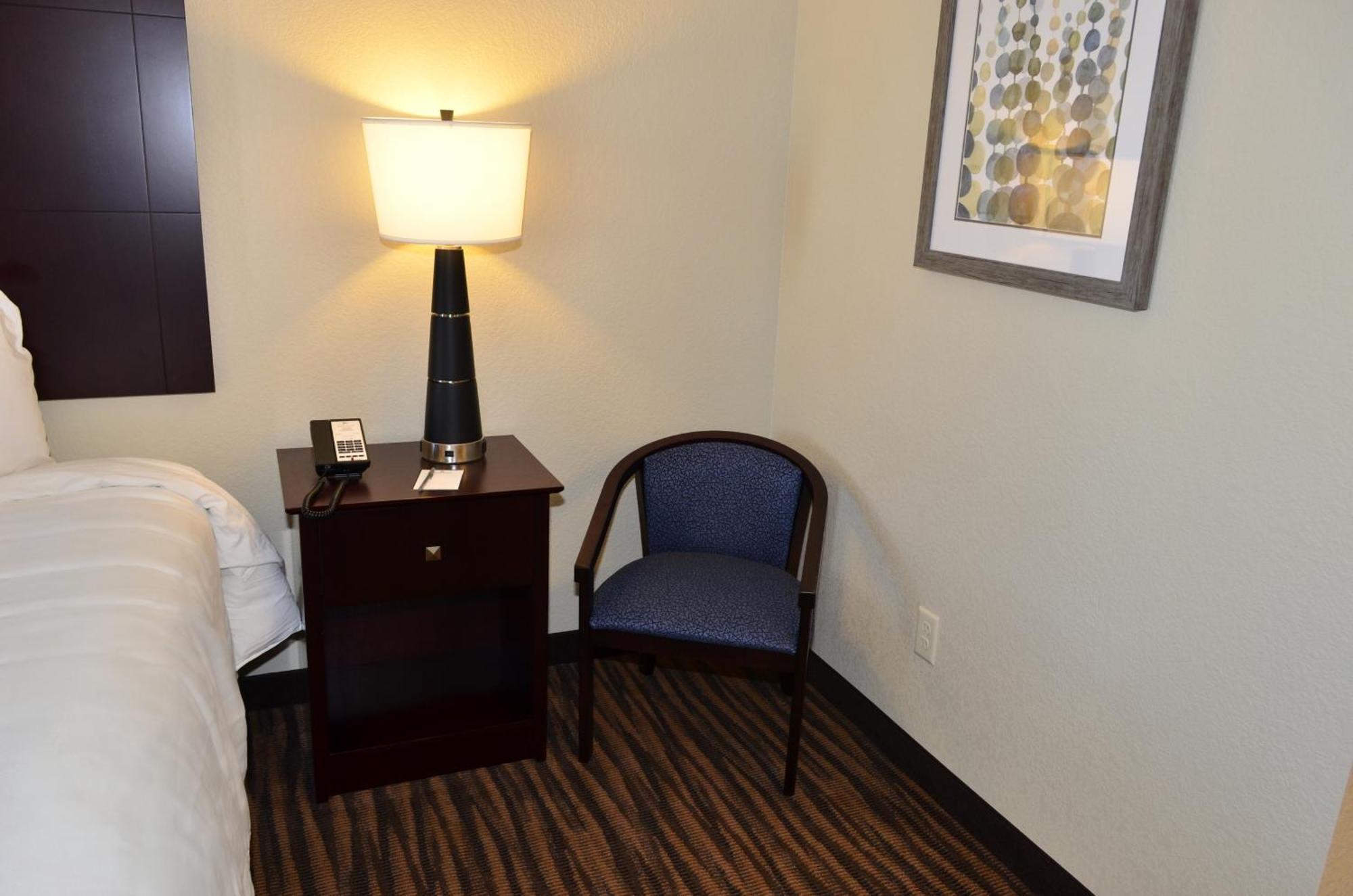 Hotel Cobblestone & -